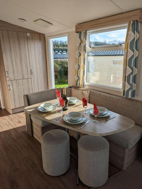 Sleeps 6 Modern And Bright Caravan Littlesea Haven Weymouth Hotel Kültér fotó
